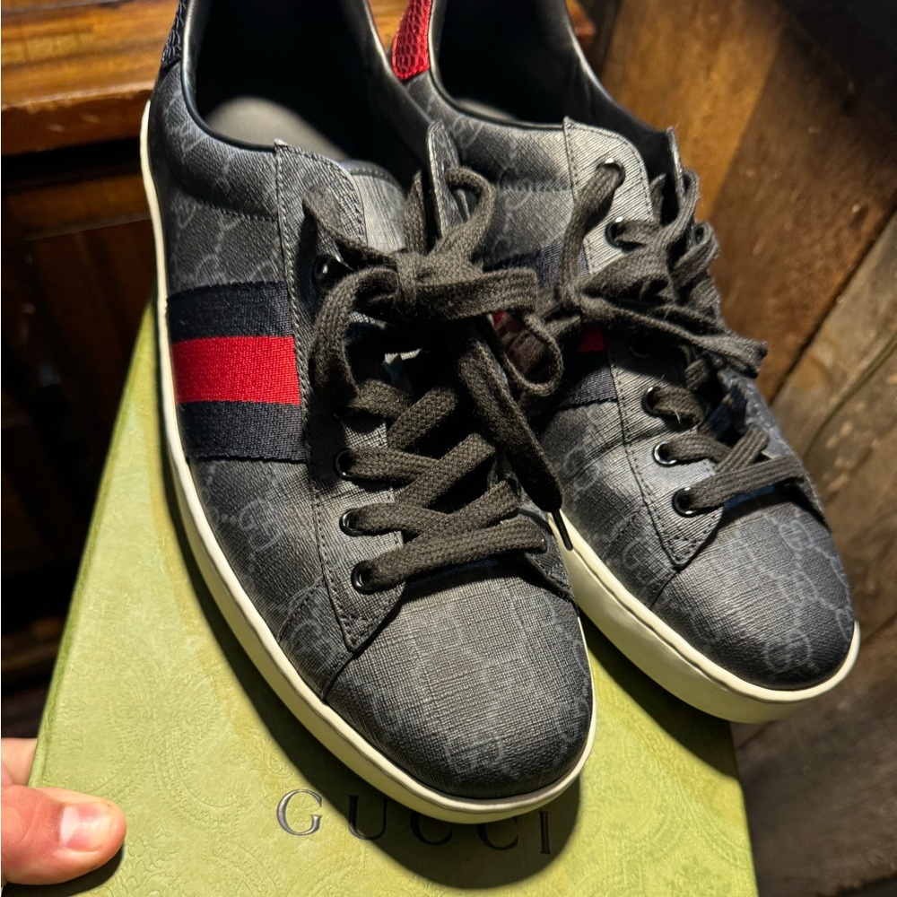 Gucci shoes